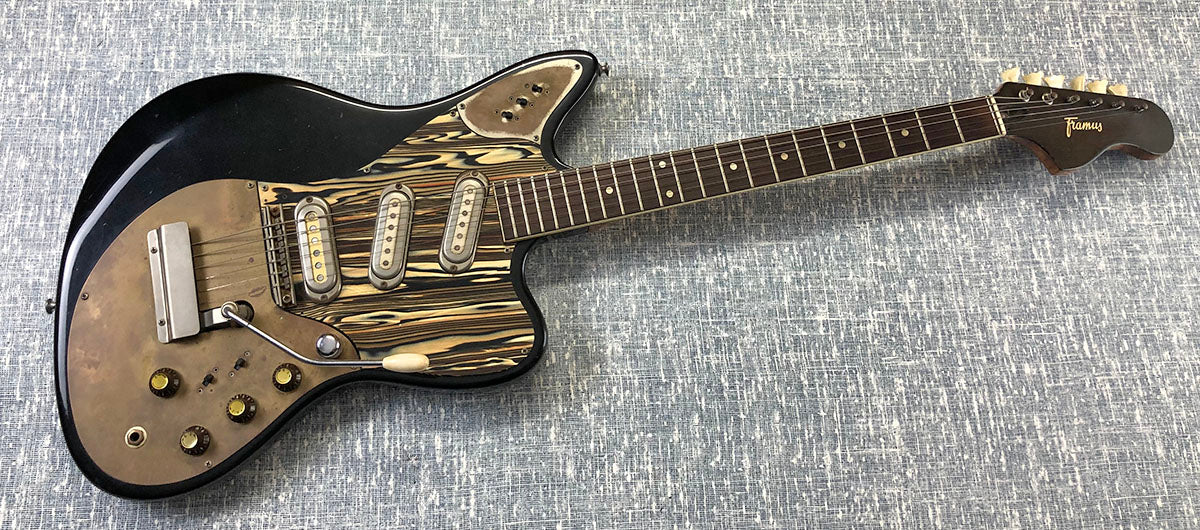 1963年製 Framus Strato Deluxe 黒 ビンテージ ビザール Framus Strato Deluxe Black - c.1965 by Framus | Guitar Emporium